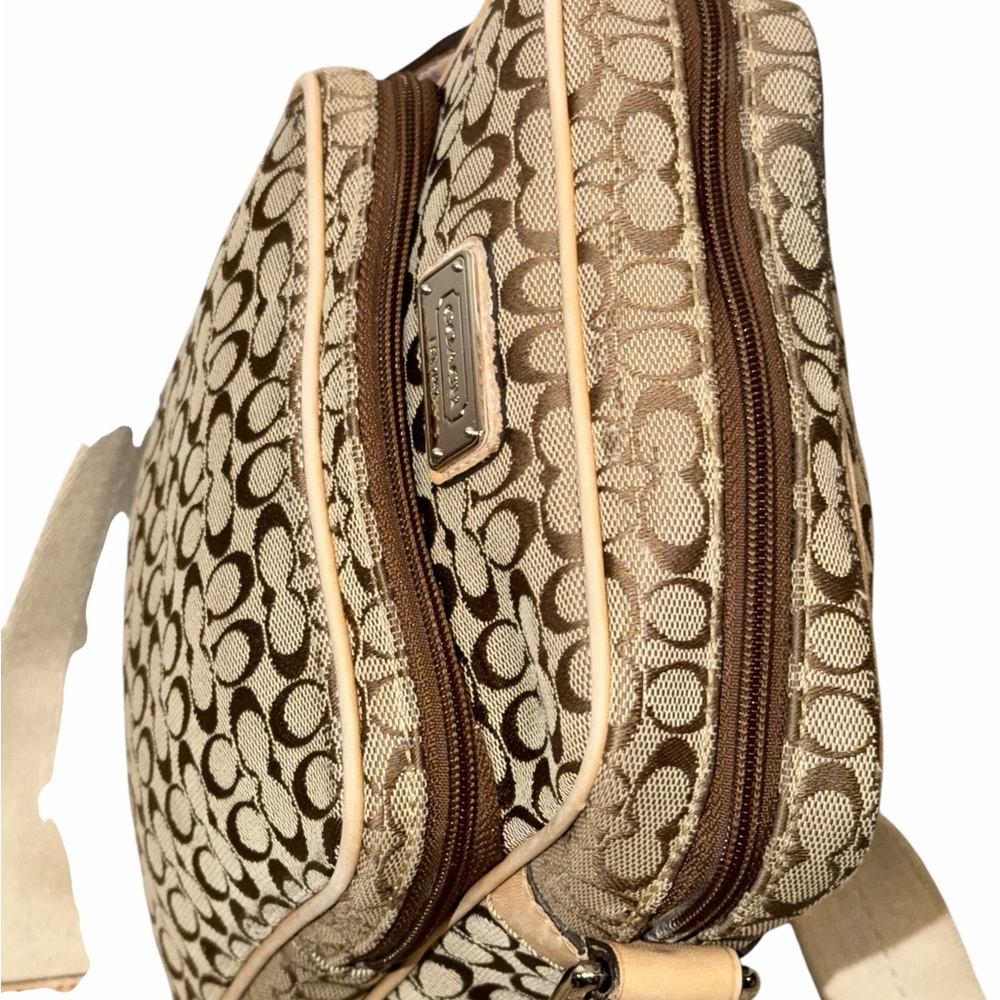 Coach Vintage Signature Khaki Crossbody Swingpack Bag - Picture 6 of 15